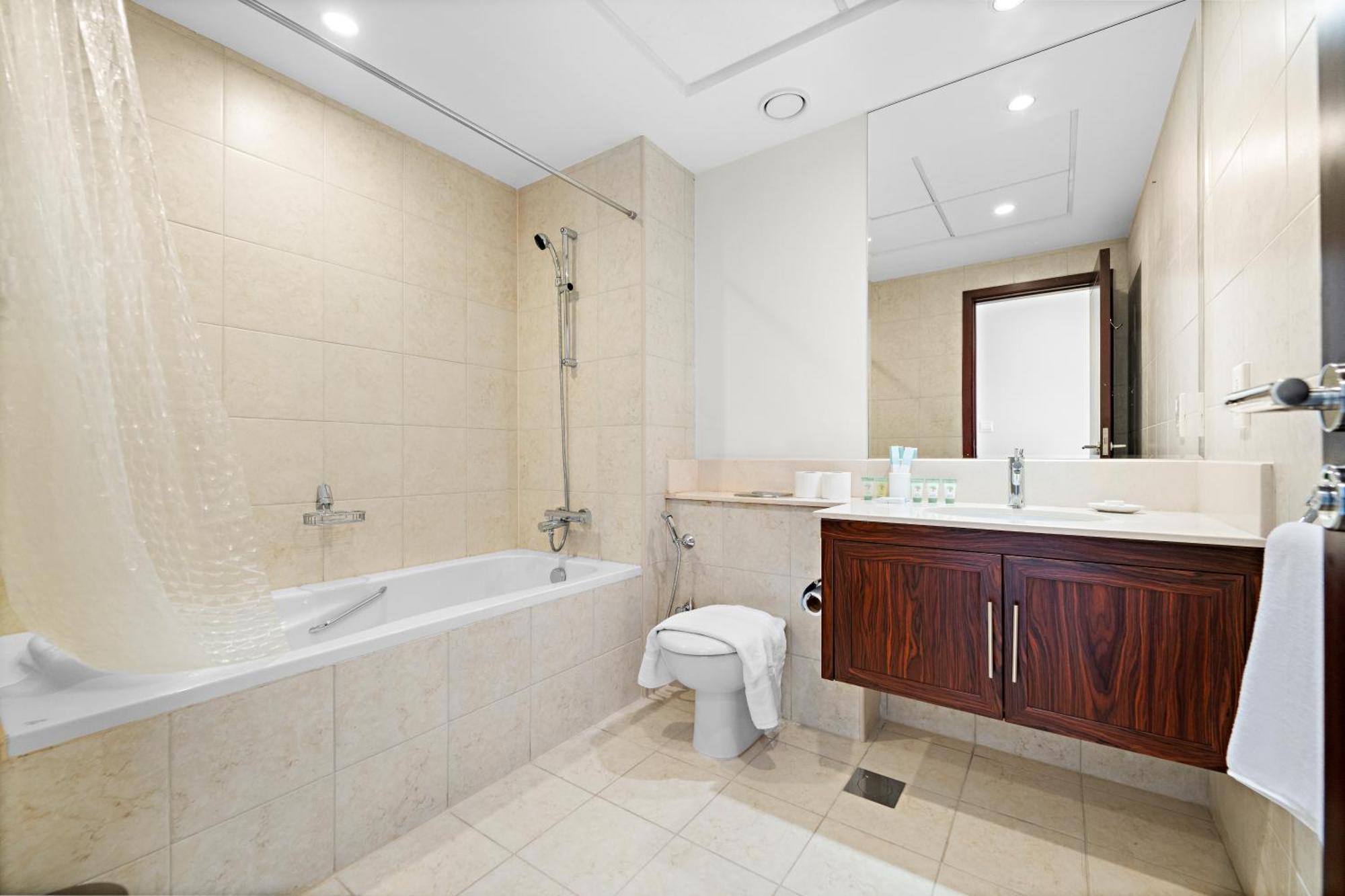 Ace Luxe, 2br, Downtown, Burj Khalifa & Fountain View, 5 Mins Walk To Mall Apartment *